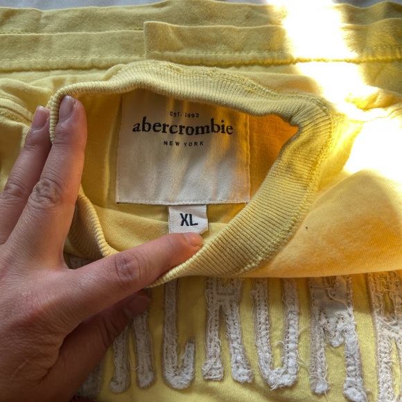 Abercrombie shirtsXL - Picture 4 of 5